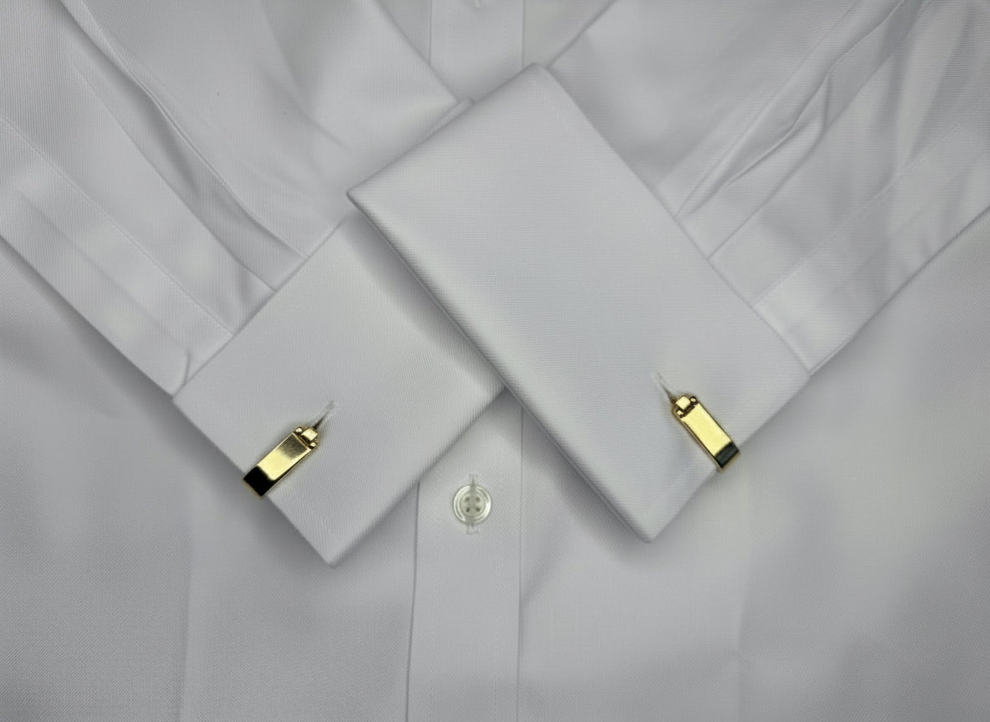 Arch-Frame Golden Cufflinks