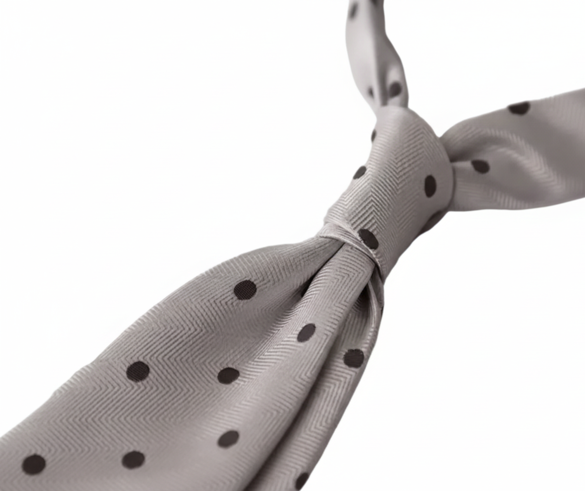 The Manhattan Silver Dot Tie