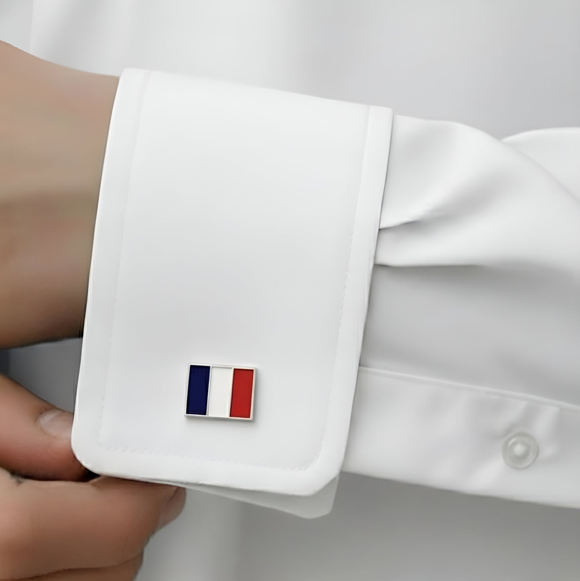 Carry French charm. Live with elegance.